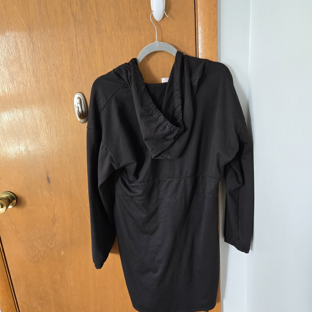 Black Long Sleeve Hoodie Dress With Pockets - Picture 4 of 5